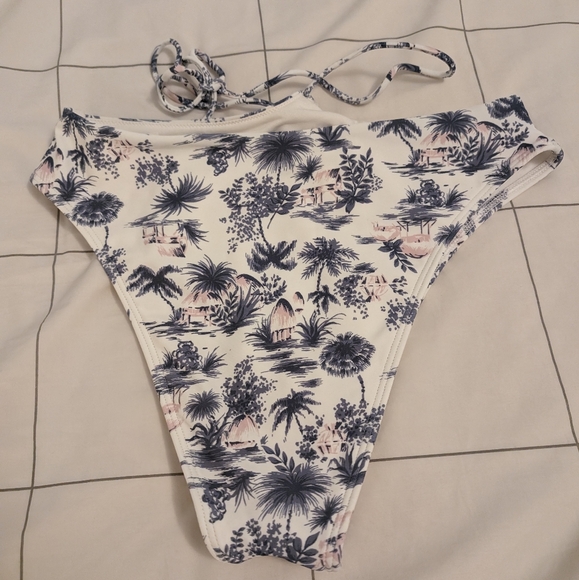 Abercrombie & Fitch Swim High Leg Cheeky Tie-back Bikini Bottom size S - Picture 4 of 5